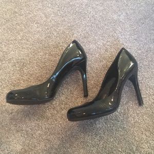 Jessica Simpson Black Patent Heels Size 9.5